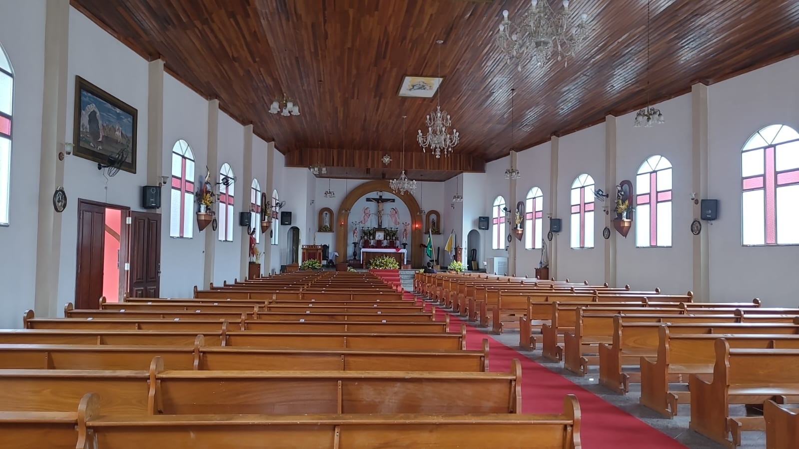 devotos-celebram-dia-de-sao-jorge-neste-domingo-em-petropolis,-no-rj