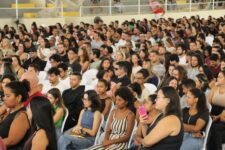 programa-araruama-universitario-oferece-676-bolsas-para-alunos-de-graduacao-presencial-que-moram-na-
cidade;-veja-criterios